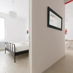 Housmart Vicolo Bolognetti Apartamento